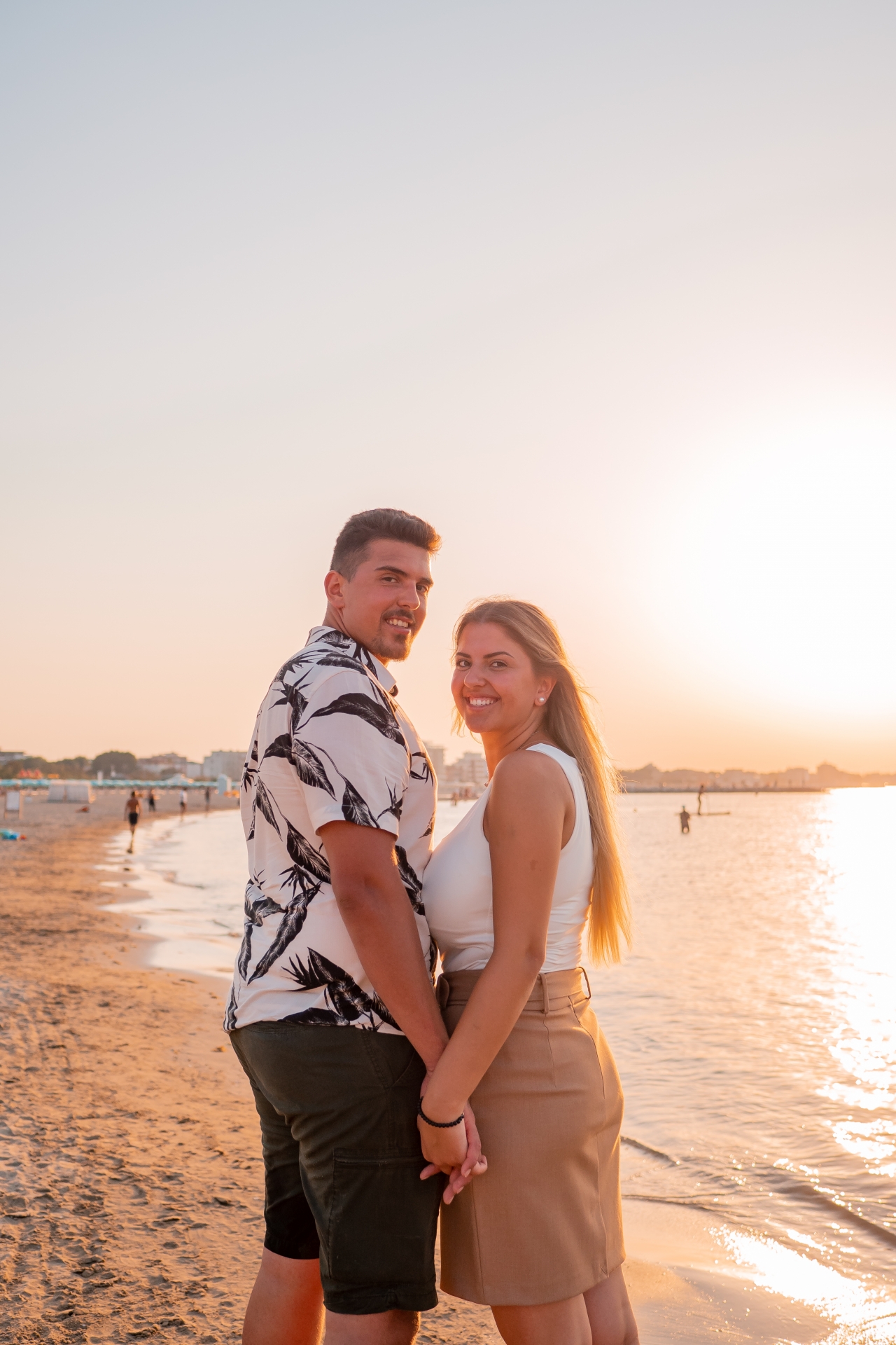 Sunset seaside couple photo-shoot in Rimini